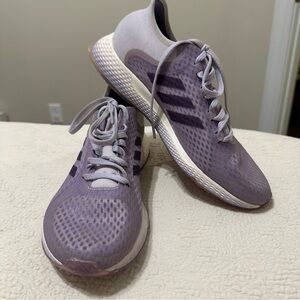 ⭐️⭐️ Adidas Focus Breathein Running Shoes Purple / cloud white sz 7 EUC